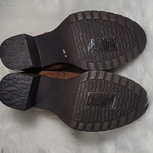 Pierre Dumas Sonata Boot in Chestnut Round Toe Block Wood Heel 8.5 - Picture 10 of 13